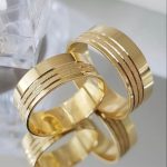 Par de Alianças Moedas Antigas Reta 8MM 3 Frisos Jateada