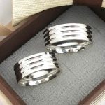 Par Aliança Prata 950 Reta 8MM Três Frisos