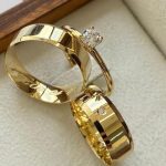 Par Alianças de Moedas Antiga Chanfrada com Pedra 7MM