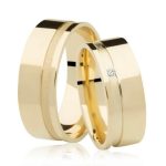 Par de Alianças Ouro 18K Reta 7MM Friso Escovado e Pedra 14 Gramas