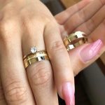 Par Alianças de Moedas Antiga Reta 7MM Friso Escovado e Pedra